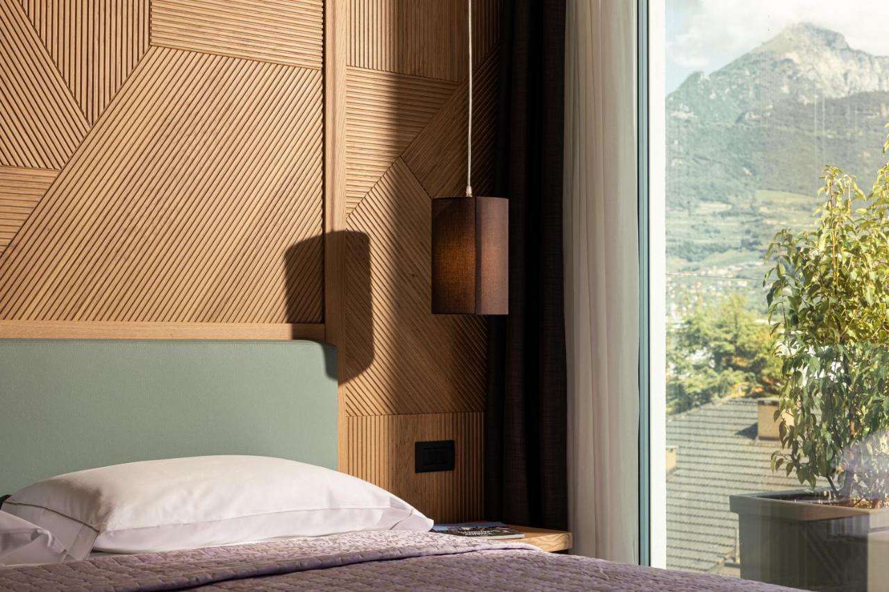 Aris Apartments & Sky Pool - Tonelli Hotels - Adult Friendly リーヴァ・デル・ガルダ エクステリア 写真