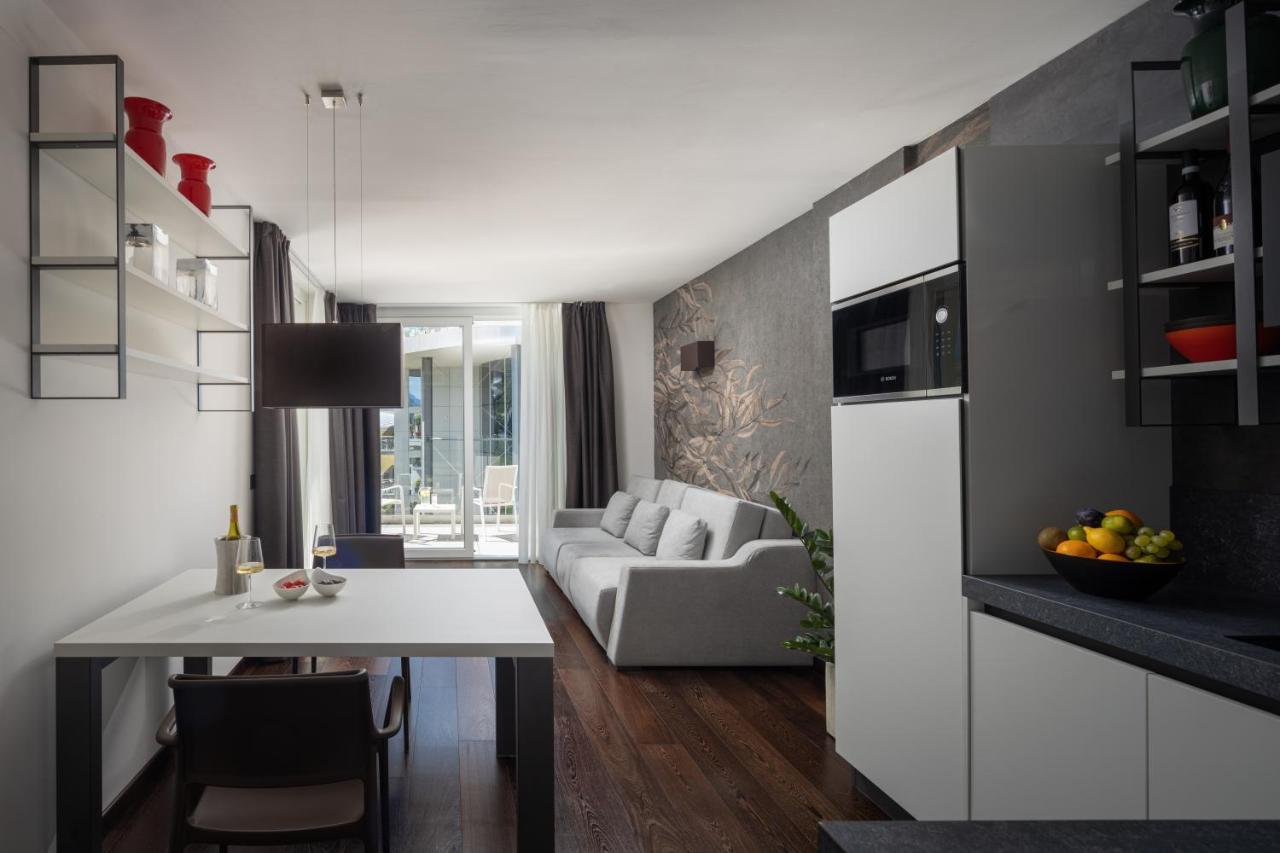 Aris Apartments & Sky Pool - Tonelli Hotels - Adult Friendly リーヴァ・デル・ガルダ エクステリア 写真