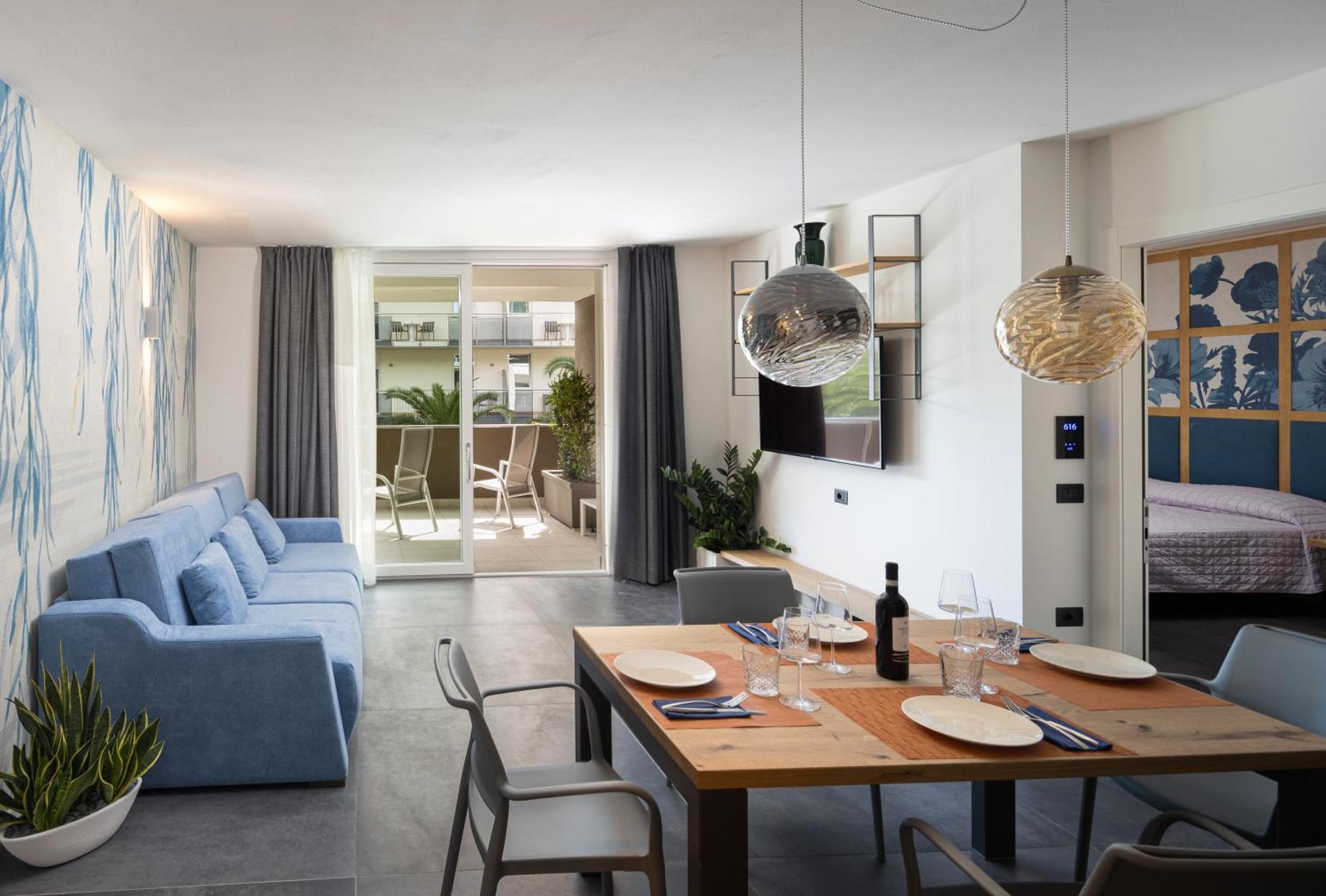 Aris Apartments & Sky Pool - Tonelli Hotels - Adult Friendly リーヴァ・デル・ガルダ エクステリア 写真